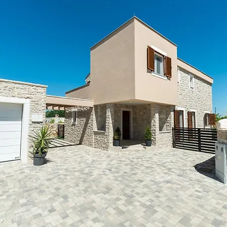 Luxury With Pool,jacuzzi And Sauna04 - By Ta Leut Agency Villa