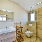 Luxury With Pool,jacuzzi And Sauna04 - By Ta Leut Agency *