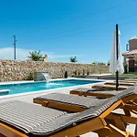 Luxury With Pool,jacuzzi And Sauna04 - By Ta Leut Agency