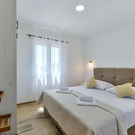Luxury With Pool,jacuzzi And Sauna04 - By Ta Leut Agency Privlaka (Zadar)