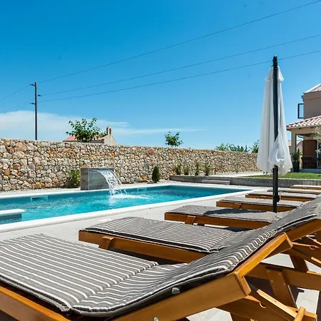Luxury With Pool,jacuzzi And Sauna04 - By Ta Leut Agency
