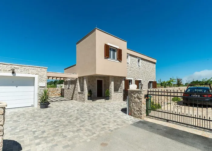 Luxury With Pool,jacuzzi And Sauna04 - By Ta Leut Agency Villa