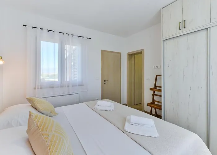 Luxury With Pool,jacuzzi And Sauna04 - By Ta Leut Agency Villa *
